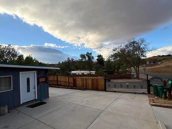 2nd image of 1750 Collins Cir