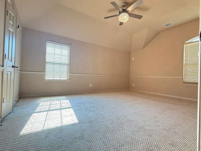 3030 McGregor Dr — Photo 25