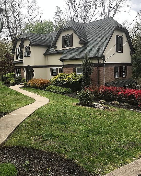2nd image of 124 Mandigo Ave
