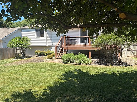 4th image of 11215 Ellison Ave