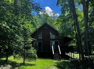 6273 Camp Six Loop, Armstrong Creek, WI 54103
