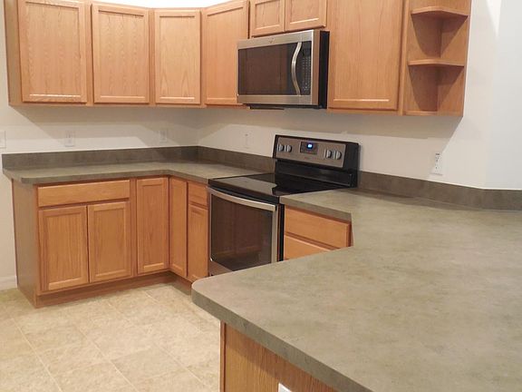 4th image of 804 Millhorn Loop