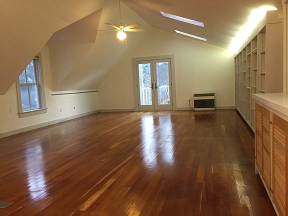 2nd image of 62 South St #3