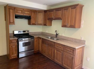 11828 Hamlin St #A, North Hollywood, CA 91606