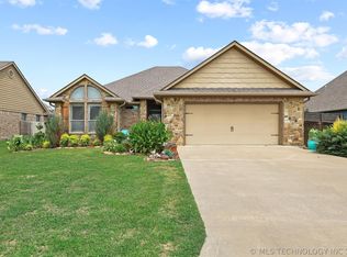 3424 Heritage Dr, Durant, OK 74701