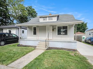 24924 Tuscany Ave, Eastpointe, MI