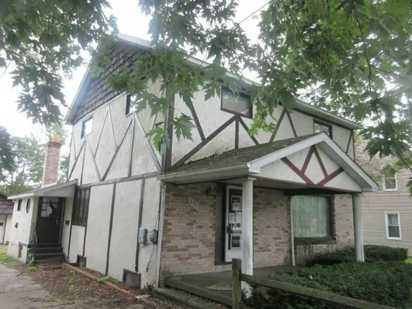 693 Lynn St, Central City, PA 15926