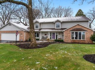 1706 Red Oak Ln, Rockford, IL 61107