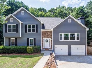 407 Hearthstone Way, Woodstock, GA 30189