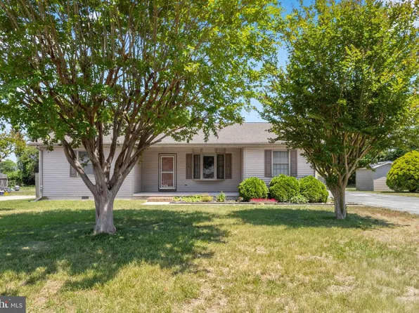 749 Hurley Park Dr, Seaford, DE 19973