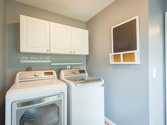 4th image of 6483 N Windwood Dr