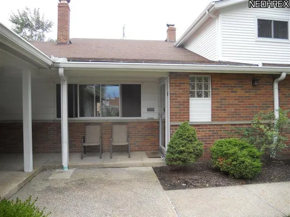 25415 Clubside Dr Unit 9-12, North Olmsted, OH 44070