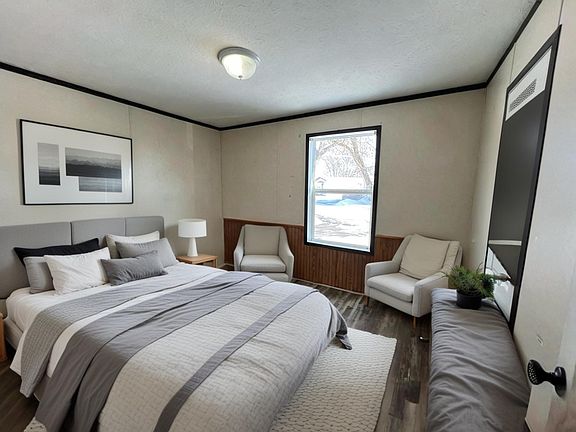 3rd image of 3210 Bel Clare Dr #115JC