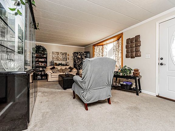 5th image of 1304 Hale Dr