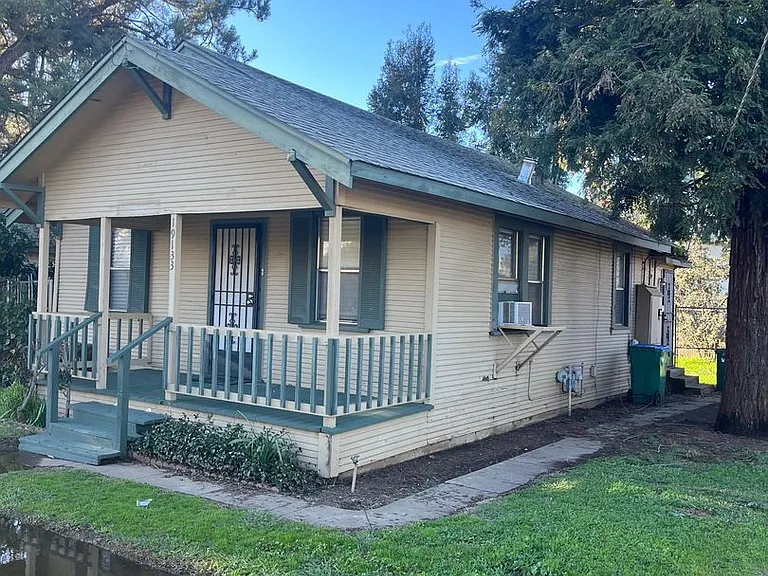 19133 E Grace St — Photo 1