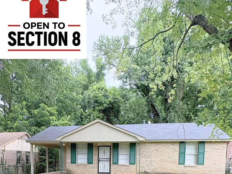 3666 Bluff Wood Dr — Photo 1