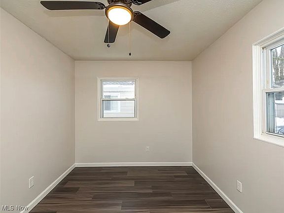 5th image of 828 S Logan St