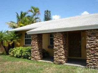 9142 Sunrise Dr, West Palm Beach, FL 33403