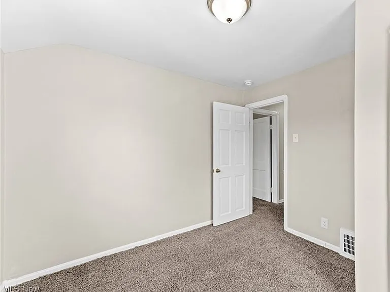3004 Portman Ave — Photo 15