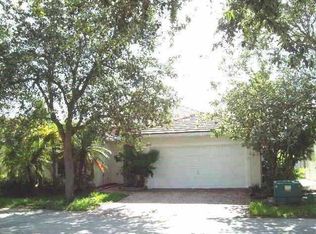 4954 SW 34th Ter, Fort Lauderdale, FL 33312