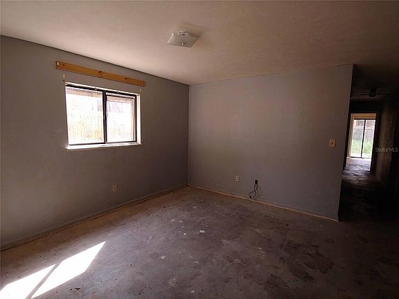 3rd image of 4314 SW 67th Ter