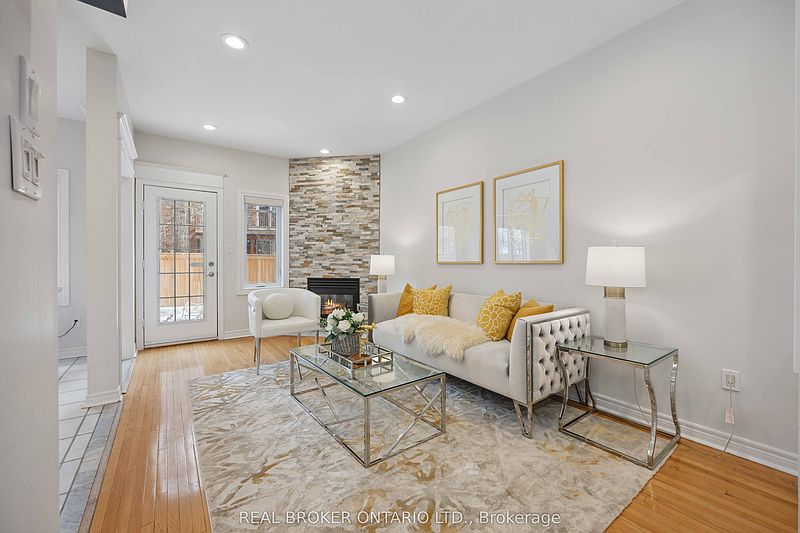 Richmond Hill Townhouse for rent - 4 Bedrooms — photo 12