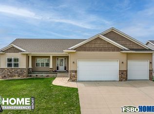 719 Tiburan Ln NE, Cedar Rapids, IA 52402