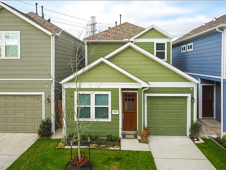 5411 Camaguey St — Photo 1