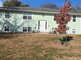 622 Kiowa St, Leavenworth, KS 66048