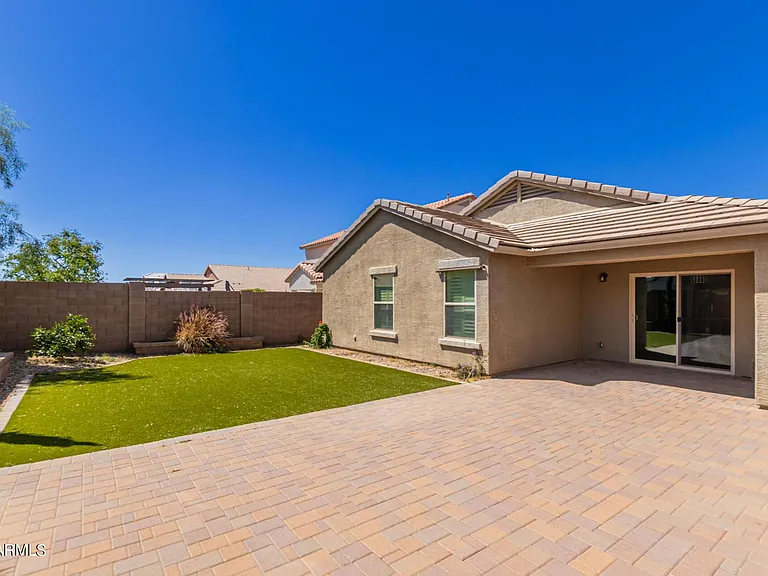 2227 E Stacey Rd — Photo 26