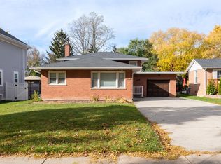 114 N Forest Ave, Palatine, IL 60074