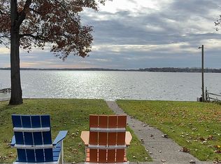 3206 E Shore Dr, Portage, MI 49002