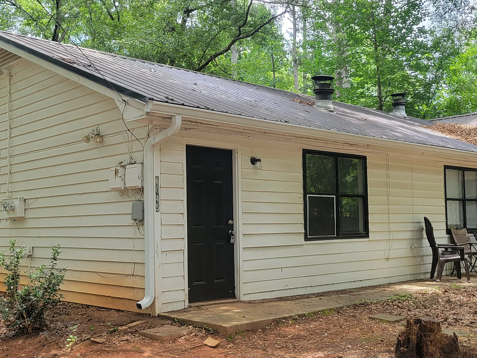 2 bed, 924 sqft, $1,250 — Photo 1
