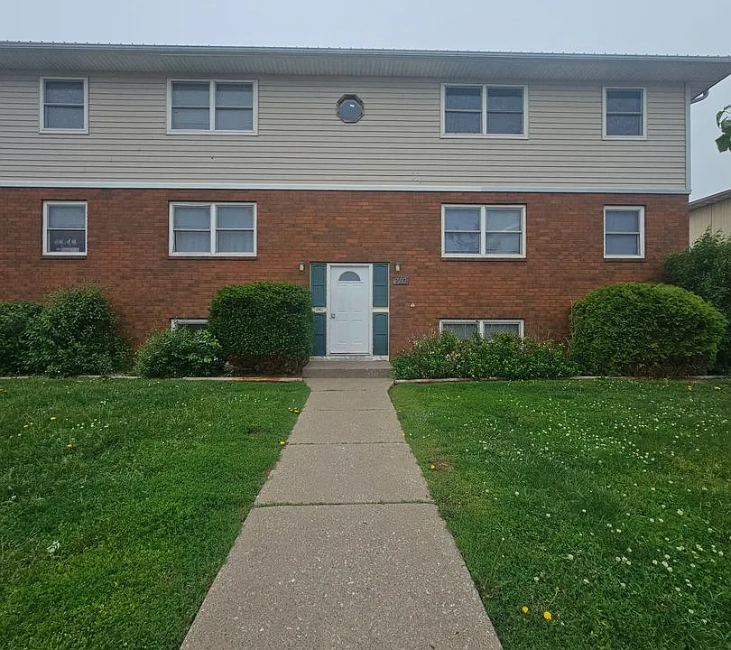 710 W 63rd St