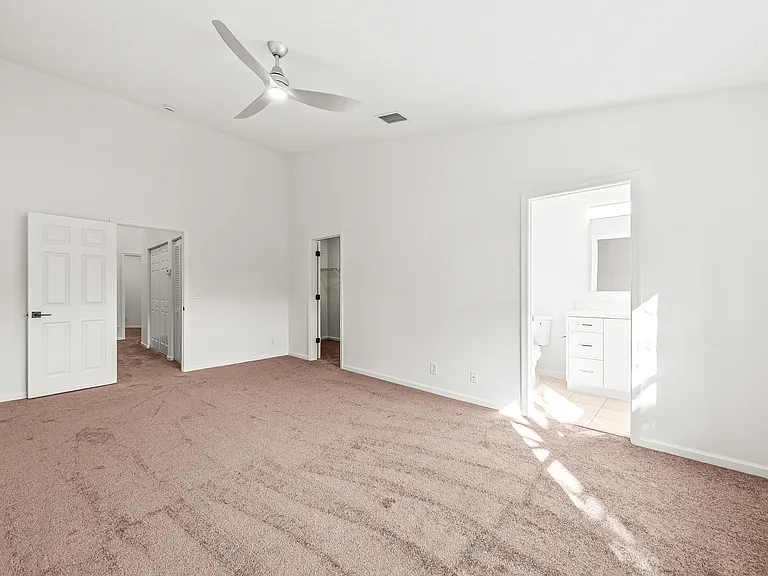 8024 Briantea Dr #8024 — Photo 21
