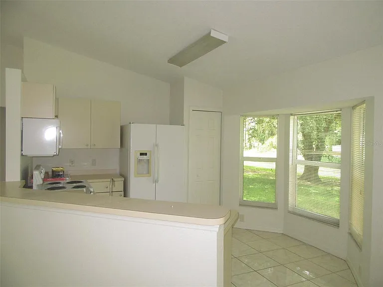 2716 Vogler Ln — Photo 5