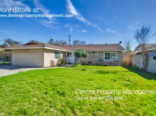 2270 Farringdon Ave, Pomona, CA 91768