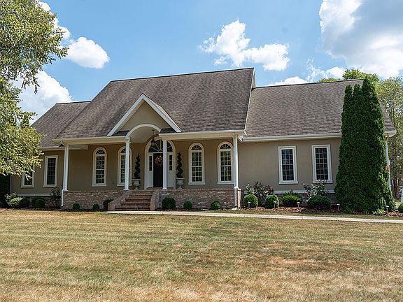 2nd image of 3127 Kountry Spring Ln