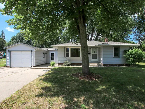 804 Jefferson St SE, Hutchinson, MN 55350