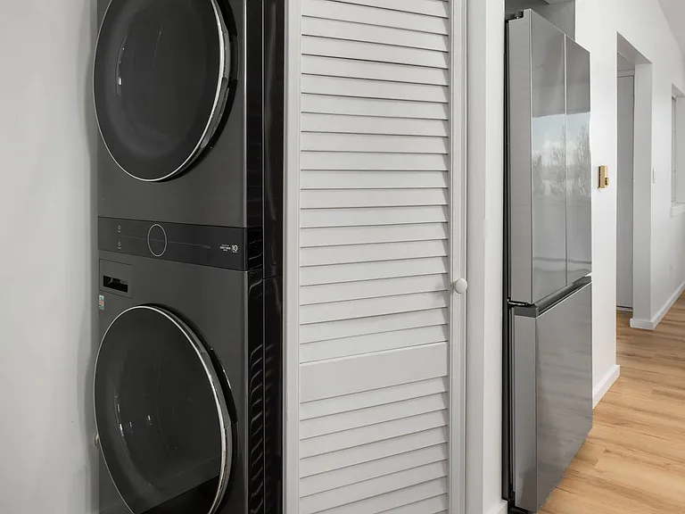 Washer + dryer