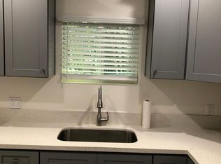 1525 Rosalia Rd #2600, Los Angeles, CA 90027