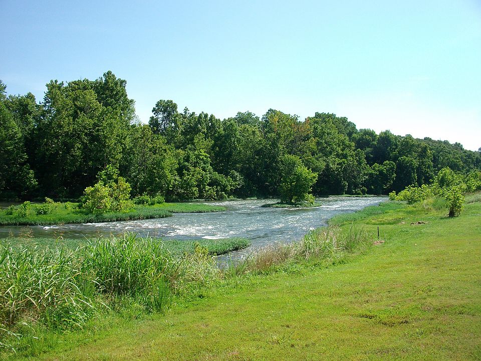 1st image of 96 River Glen Trce