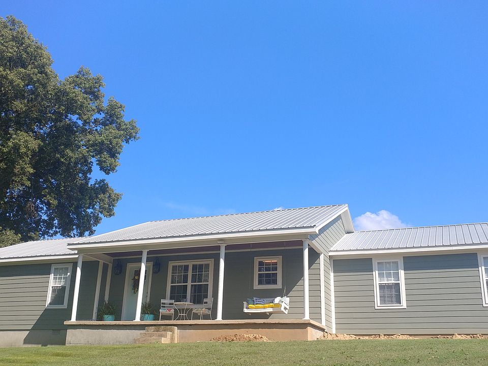 1st image of 318 N Walker Ln