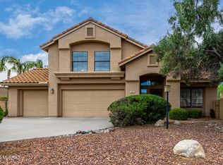 10021 N Pitchingwedge Ln, Tucson, AZ 85737