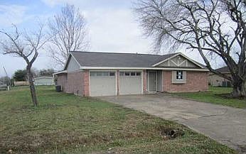 1st image of 2403 Gladiola St