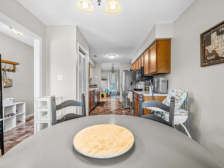 132 Stonemark Ct — Photo 6
