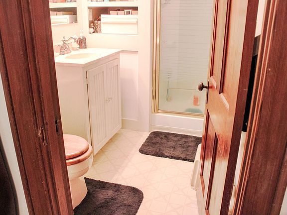 30th image of this home