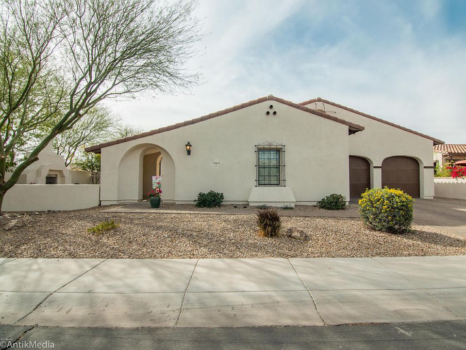 1st image of 2401 W Longhorn Dr