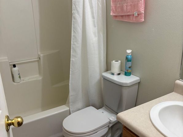 cheyenne-wyoming-448669137 picture