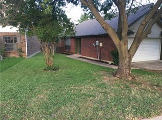 903 Ramblewood Dr, Lewisville, TX 75067
